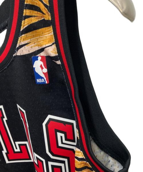 MITCHELL & NESS（ミッチェルアンドネス）MITCHELL & NESS (ミッチェルアンドネス) バスケシャツ ブラック サイズ:SIZE Lの古着・服飾アイテム