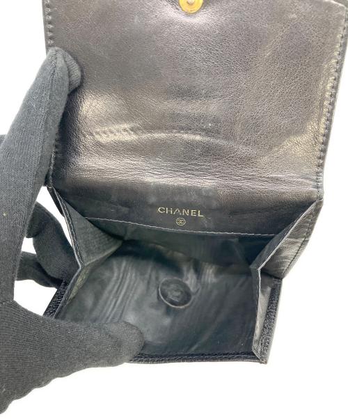 CHANEL（シャネル）CHANEL (シャネル) 2つ折り財布　キャビアスキン　 ブラックの古着・服飾アイテム