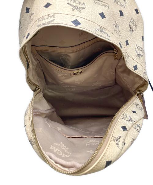 MCM（エムシーエム）MCM (エムシーエム) リュック　STARS STADS ベージュの古着・服飾アイテム