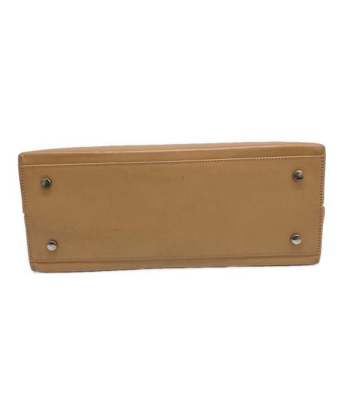 Salvatore Ferragamo（サルヴァトーレ フェラガモ）Salvatore Ferragamo (サルヴァトーレ フェラガモ) ハンドバッグ ベージュの古着・服飾アイテム