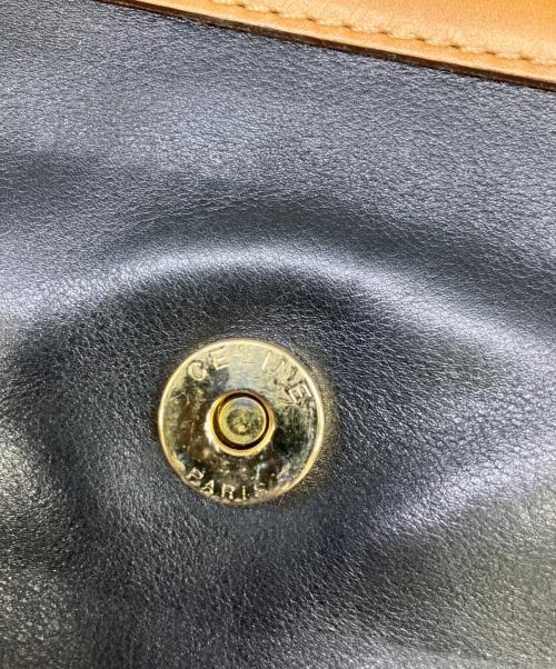 CELINE（セリーヌ）CELINE (セリーヌ) フラップクラッチバッグ ブラック×ブラウンの古着・服飾アイテム