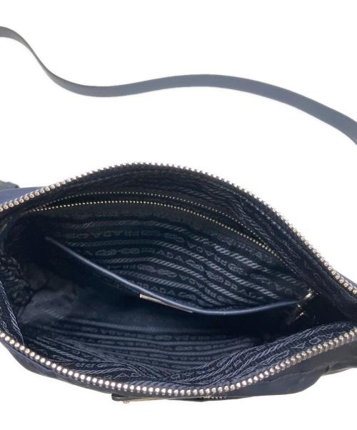 PRADA（プラダ）PRADA (プラダ) ナイロンショルダーバッグ ネイビーの古着・服飾アイテム