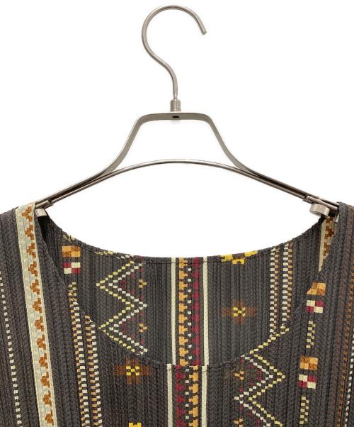 PLEATS PLEASE（プリーツプリーズ）PLEATS PLEASE (プリーツプリーズ) 裾フリンジノースリーブブラウス ブラウン サイズ:4の古着・服飾アイテム