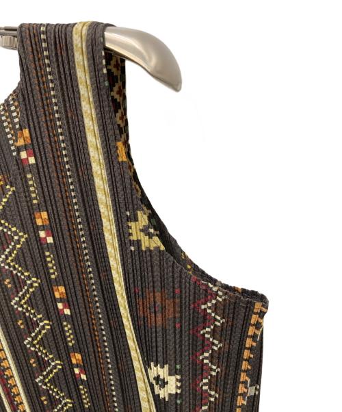 PLEATS PLEASE（プリーツプリーズ）PLEATS PLEASE (プリーツプリーズ) 裾フリンジノースリーブブラウス ブラウン サイズ:4の古着・服飾アイテム