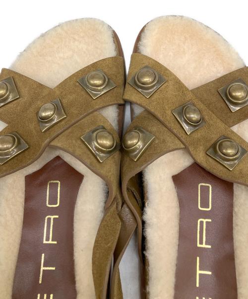 ETRO（エトロ）ETRO (エトロ) CROWN ME スウェードムートンサンダル キャメル サイズ:SIZE 24.5cmの古着・服飾アイテム