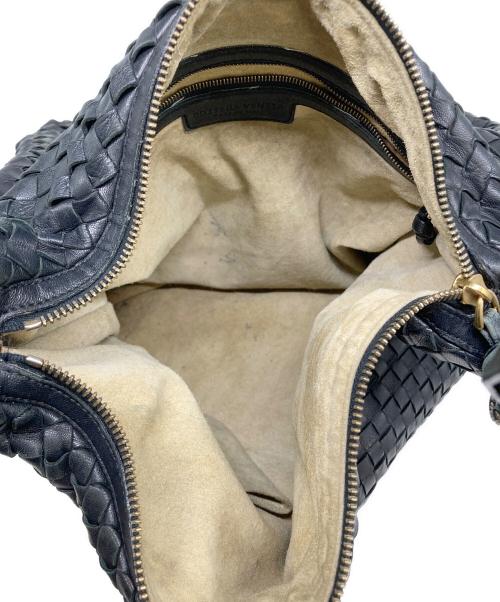 BOTTEGA VENETA（ボッテガベネタ）BOTTEGA VENETA (ボッテガベネタ) ショルダーバッグ イントレチャート ブラックの古着・服飾アイテム