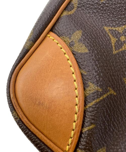 LOUIS VUITTON（ルイ ヴィトン）LOUIS VUITTON (ルイ ヴィトン) ショルダーバッグ ダヌーヴ モノグラムの古着・服飾アイテム