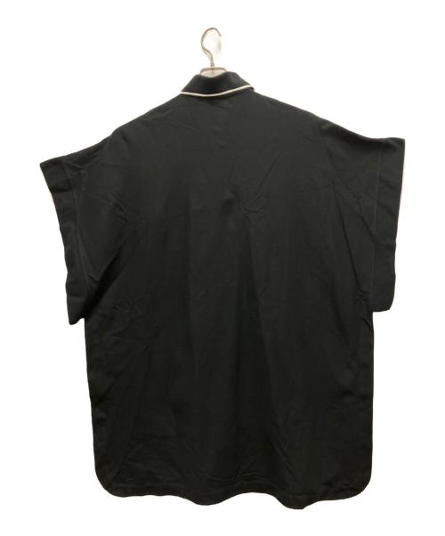 BURBERRY（バーバリー）BURBERRY (バーバリー) ポロポンチョ ブラック サイズ:MLの古着・服飾アイテム