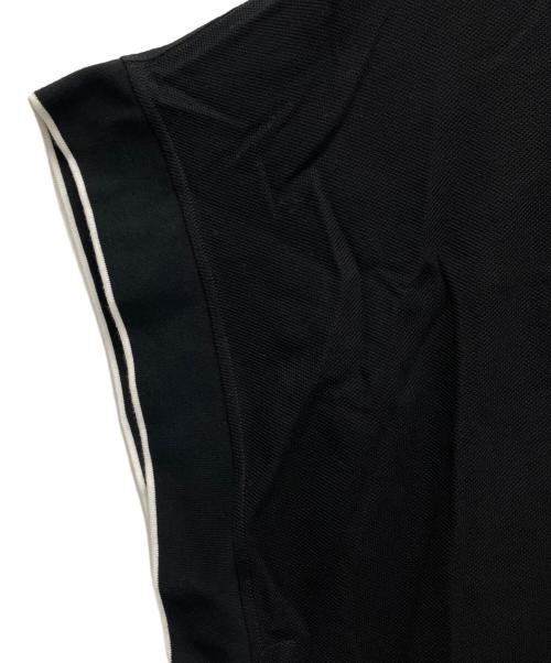 BURBERRY（バーバリー）BURBERRY (バーバリー) ポロポンチョ ブラック サイズ:MLの古着・服飾アイテム