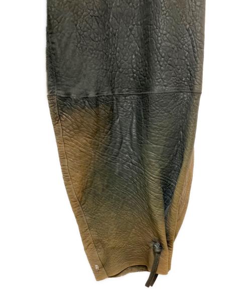 ISSEY MIYAKE（イッセイミヤケ）ISSEY MIYAKE (イッセイミヤケ) レザーパンツ ブラック サイズ:SIZE Sの古着・服飾アイテム