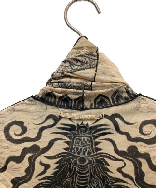 Jean Paul Gaultier FEMME（ジャンポールゴルチエ フェム）Jean Paul Gaultier FEMME (ジャンポールゴルチェフェム) ドラゴンプリントセカンドスキンハイネックカットソー ベージュ サイズ:40の古着・服飾アイテム