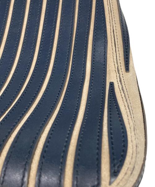 ANYA HINDMARCH（アニヤ・ハインドマーチ）ANYA HINDMARCH (アニヤハインドマーチ) ショルダートートバッグ ネイビーの古着・服飾アイテム