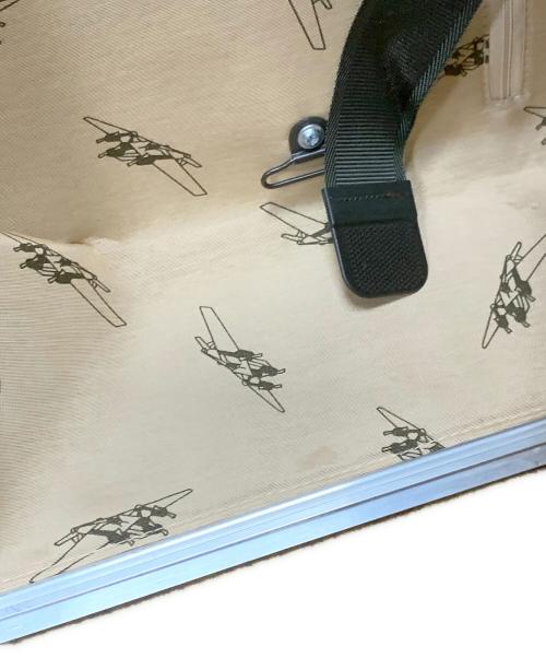 RIMOWA（リモワ）RIMOWA (リモワ) キャリーケース CLASSIC FLIGHT（クラシックフライト） シルバー サイズ:85Lの古着・服飾アイテム