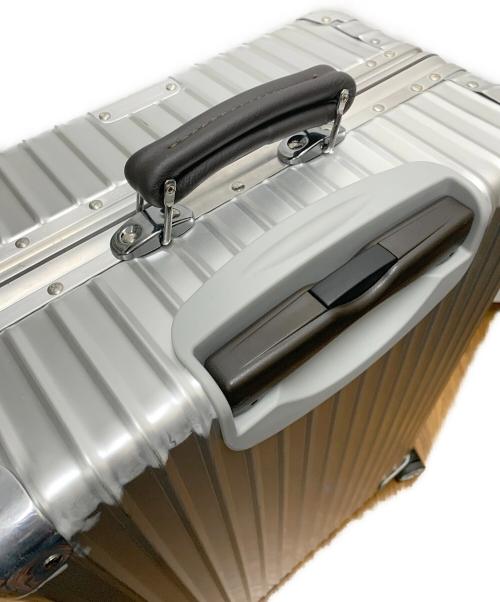 RIMOWA（リモワ）RIMOWA (リモワ) キャリーバッグ CLASSIC FLIGHT シルバー サイズ:63Lの古着・服飾アイテム