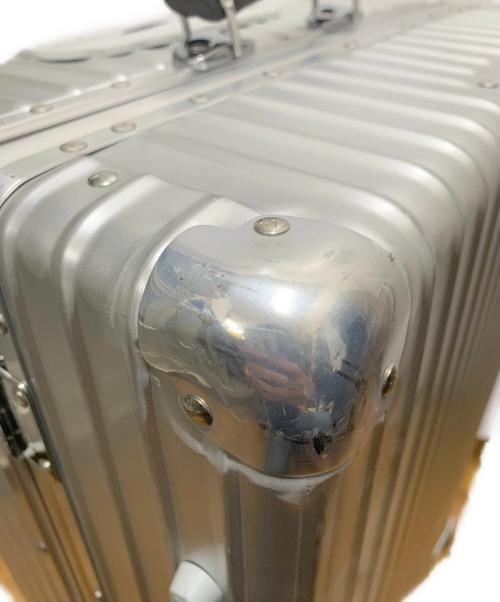 RIMOWA（リモワ）RIMOWA (リモワ) キャリーバッグ CLASSIC FLIGHT シルバー サイズ:63Lの古着・服飾アイテム