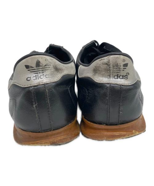 adidas（アディダス）adidas (アディダス) スニーカー ブラック サイズ:無しの古着・服飾アイテム