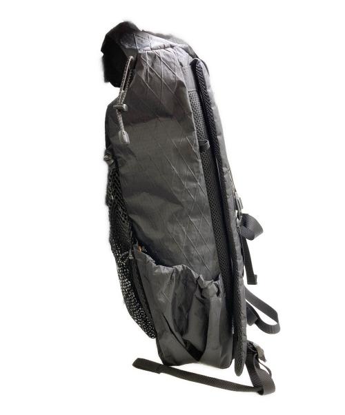 ATELIER BLUE BOTTLE（アトリエ ブルー ボトル）ATELIER BLUE BOTTLE (アトリエ ブルー ボトル) リュック mountain neverland ブラックの古着・服飾アイテム