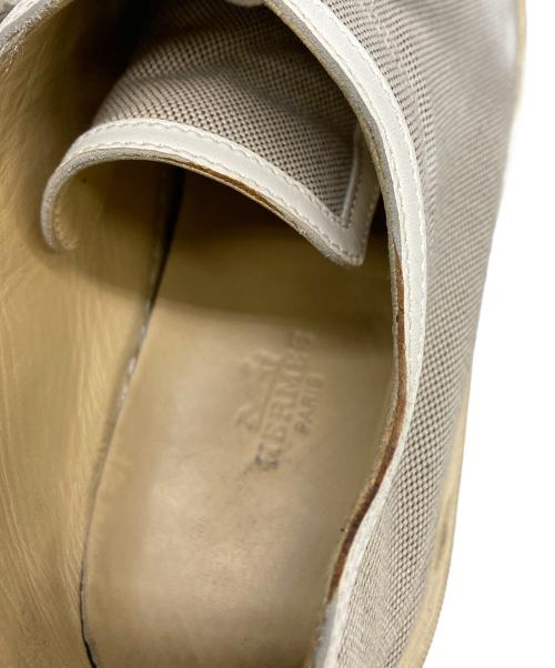 HERMES（エルメス）HERMES (エルメス) ローカットスニーカー ベージュ サイズ:41（25.5～26㎝）の古着・服飾アイテム