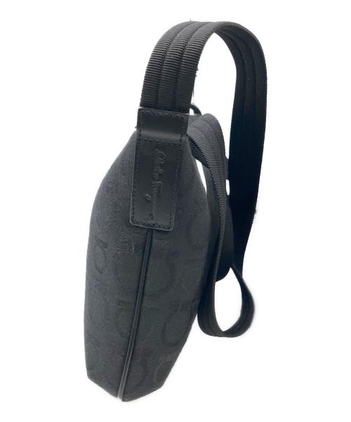 Salvatore Ferragamo（サルヴァトーレ フェラガモ）Salvatore Ferragamo (サルヴァトーレ フェラガモ) ショルダーバッグ ガンチーニ ブラックの古着・服飾アイテム