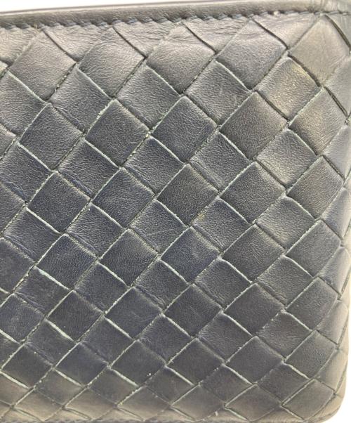 BOTTEGA VENETA（ボッテガベネタ）BOTTEGA VENETA (ボッテガベネタ) 2つ折り財布 イントレチャート ネイビーの古着・服飾アイテム