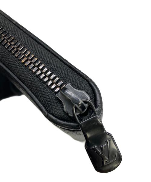 LOUIS VUITTON（ルイ ヴィトン）LOUIS VUITTON (ルイ ヴィトン) 長財布　モノグラム・シャドウ　ジッピーウォレット・ヴェルティカル ブラックの古着・服飾アイテム