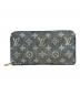 LOUIS VUITTON（ルイ ヴィトン）の古着「長財布 ジッピー ウォレット 	モノグラム・ジャカード・デニム」｜ブルー