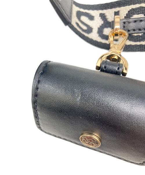 MICHAEL KORS（マイケル・コース）MICHAEL KORS (マイケル・コース) ショルダーバッグ ブラックの古着・服飾アイテム