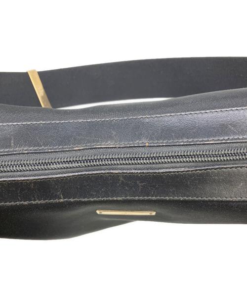 GUCCI（グッチ）GUCCI (グッチ) ショルダーバッグ ブラックの古着・服飾アイテム