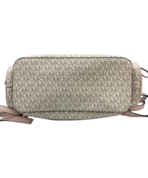 MICHAEL KORS（マイケル・コース）MICHAEL KORS (マイケル・コース) リュック ベージュ×ピンクの古着・服飾アイテム