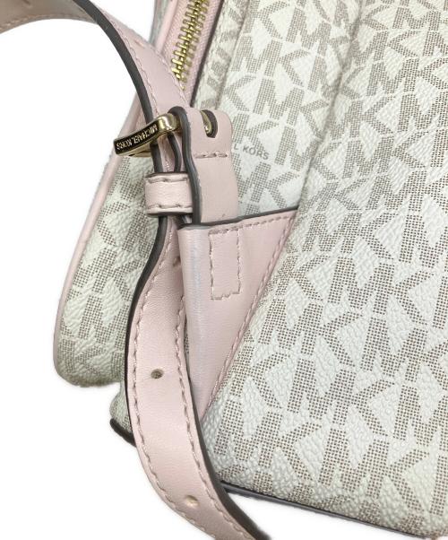 MICHAEL KORS（マイケル・コース）MICHAEL KORS (マイケル・コース) リュック ベージュ×ピンクの古着・服飾アイテム