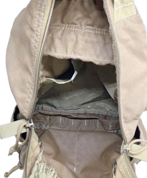 BRIEFING（ブリーフィング）BRIEFING (ブリーフィング) リュック カーキの古着・服飾アイテム