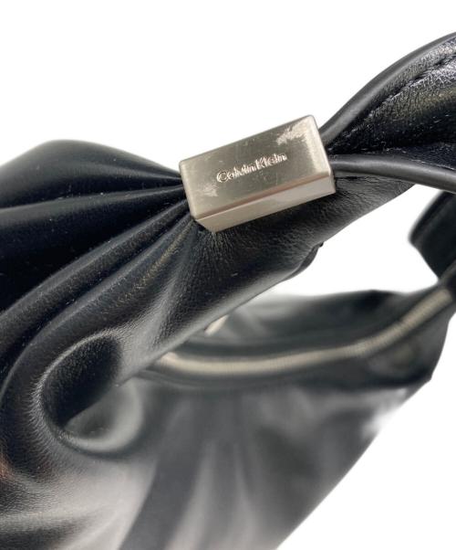 Calvin Klein（カルバンクライン）Calvin Klein (カルバンクライン) ハンドバッグ ブラックの古着・服飾アイテム