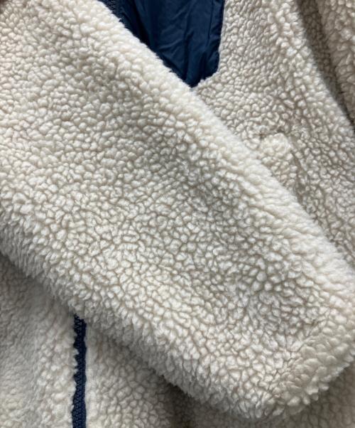 Patagonia（パタゴニア）Patagonia (パタゴニア) リバーシブル・レディ・フレディ・フーディ アイボリー サイズ:Mの古着・服飾アイテム