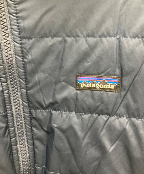 Patagonia（パタゴニア）Patagonia (パタゴニア) リバーシブル・レディ・フレディ・フーディ アイボリー サイズ:Mの古着・服飾アイテム