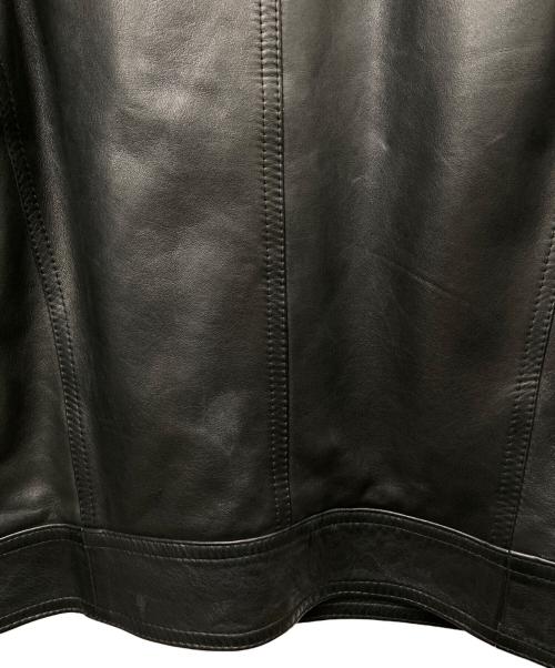 EMMETI（エンメティ）EMMETI (エンメティ) ラムレザーシングルライダースジャケット ブラック サイズ:44の古着・服飾アイテム