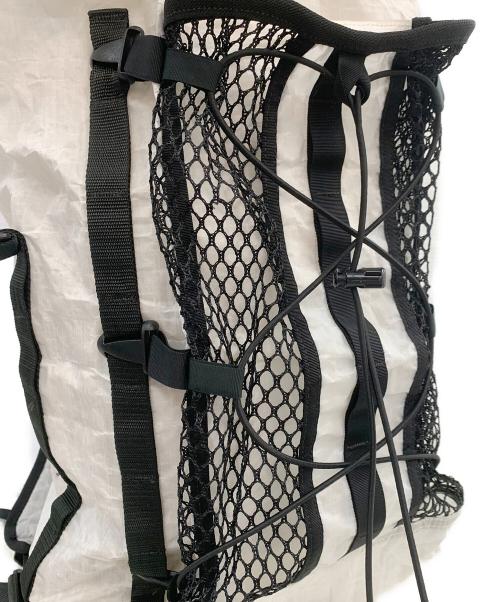 Hyperlite Mountain Gear（ハイパーライトマウンテンギア）HYPERLITE MOUNTAIN GEAR (ハイパーライトマウンテンギア) リュック summitパック ホワイトの古着・服飾アイテム