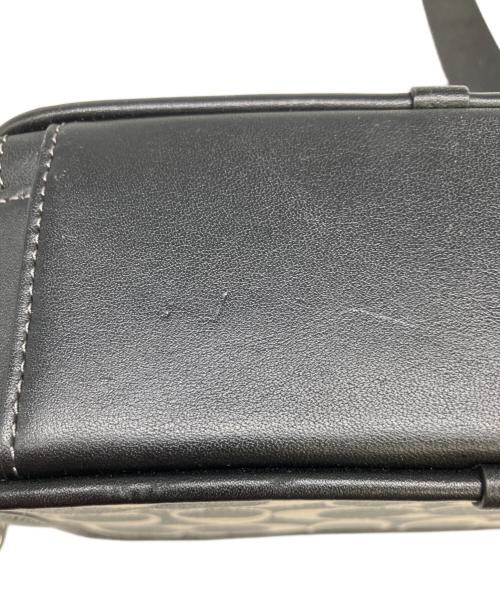 COACH（コーチ）COACH (コーチ) ショルダーバッグ　	クロスボディ・シグネチャー キャンバス ブラックの古着・服飾アイテム