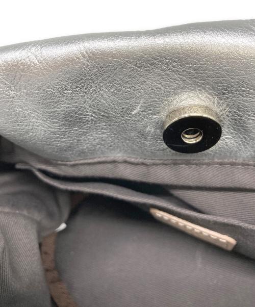 russet（ラシット）russet (ラシット) レザー巾着ショルダーバッグ silverの古着・服飾アイテム