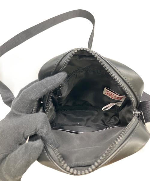 SUPREME（シュプリーム）SUPREME (シュプリーム) LACOSTE (ラコステ) ショルダーバッグ ブラックの古着・服飾アイテム