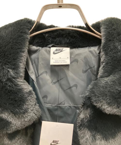 NIKE（ナイキ）NIKE (ナイキ) フェイクファーコート ブラック サイズ:M 未使用品の古着・服飾アイテム