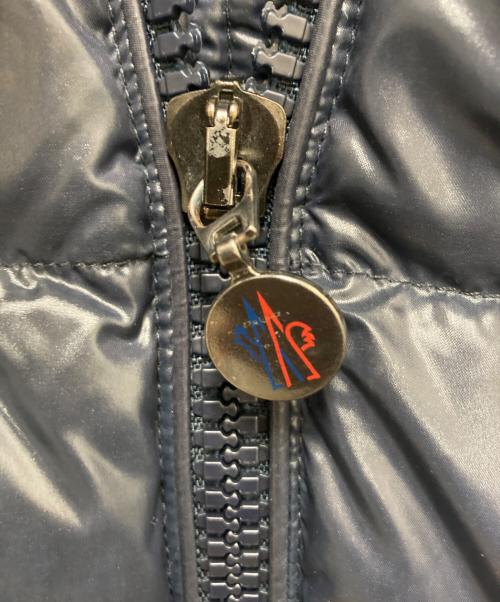 MONCLER（モンクレール）MONCLER (モンクレール) ダウンジャケット ネイビー サイズ:Ｓの古着・服飾アイテム