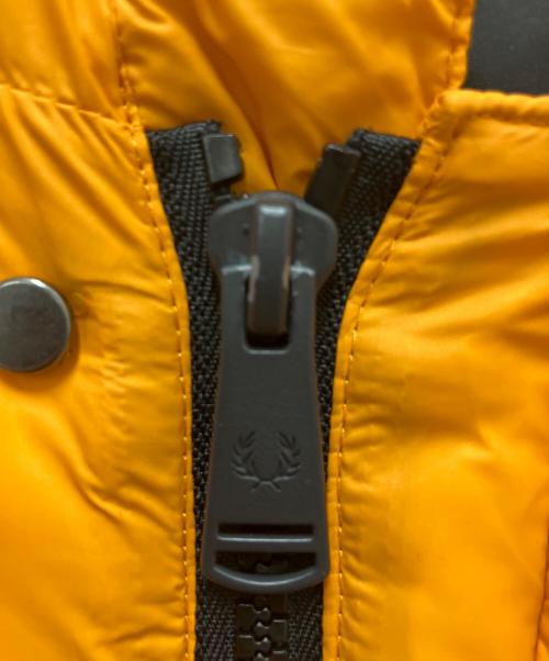 FRED PERRY（フレッドペリー）FRED PERRY (フレッドペリー) 中綿ジャケット オレンジ サイズ:Ｍの古着・服飾アイテム