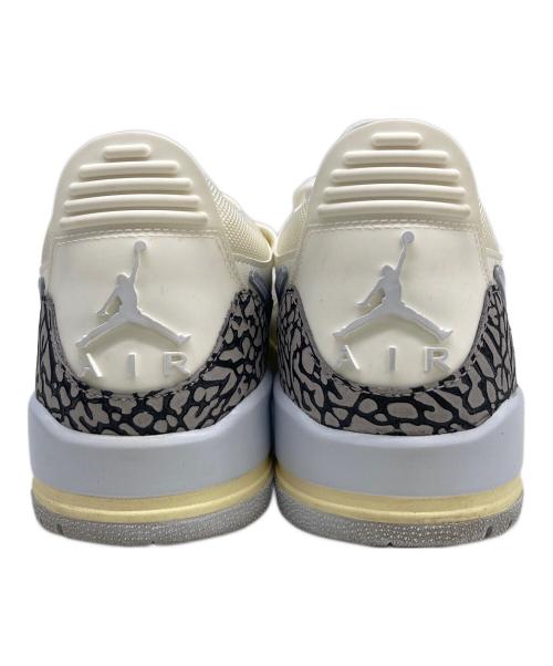 NIKE（ナイキ）NIKE (ナイキ) Air Jordan アイボリー サイズ:SIZE 26cmの古着・服飾アイテム