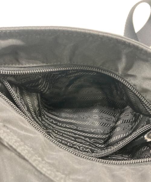 PRADA（プラダ）PRADA (プラダ) ナイロンショルダーバッグ ブラックの古着・服飾アイテム