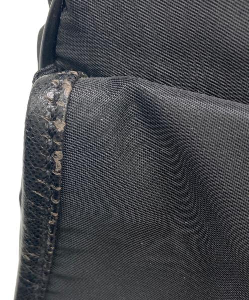 PRADA（プラダ）PRADA (プラダ) ナイロンショルダーバッグ ブラックの古着・服飾アイテム