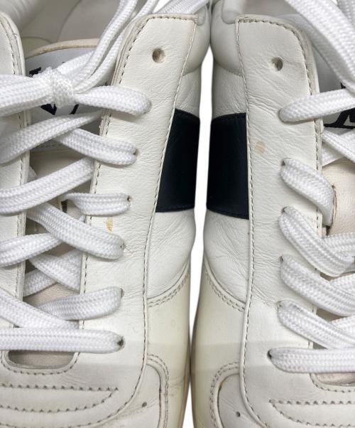 LOUIS VUITTON（ルイ ヴィトン）LOUIS VUITTON (ルイ ヴィトン) スニーカー ホワイト×ブラック サイズ:6 1/2の古着・服飾アイテム