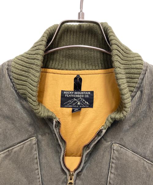 Rocky Mountain FeatherBed（ロッキーマウンテンフェザーベッド）Rocky Mountain FeatherBed (ロッキーマウンテンフェザーベッド) コーデュロイダウンジャケット グレー×イエロー サイズ:SIZE XLの古着・服飾アイテム