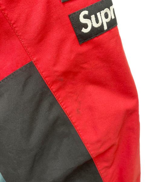 SUPREME（シュプリーム）SUPREME (シュプリーム) THE NORTH FACE (ザ ノース フェイス) マウンテンパーカー レッド×ブルー サイズ:SIZE Mの古着・服飾アイテム