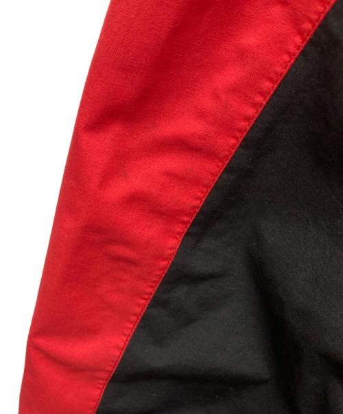 SUPREME（シュプリーム）SUPREME (シュプリーム) THE NORTH FACE (ザ ノース フェイス) マウンテンパーカー レッド×ブルー サイズ:SIZE Mの古着・服飾アイテム