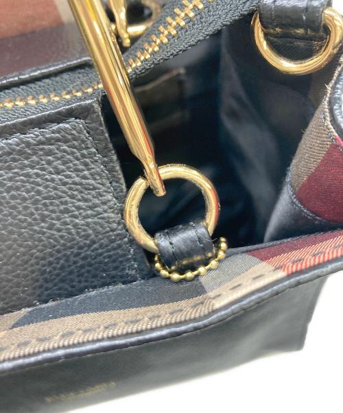 BLUE LABEL CRESTBRIDGE（ブルーレーベルクレストブリッジ）BLUE LABEL CRESTBRIDGE (ブルーレーベルクレストブリッジ) レザーメタルハンドルスクエアミニトート ブラックの古着・服飾アイテム